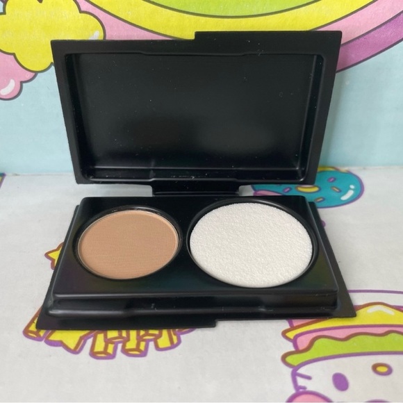 NWT (+FREE POUCH) MAC Makeup Bundle - Picture 9 of 13